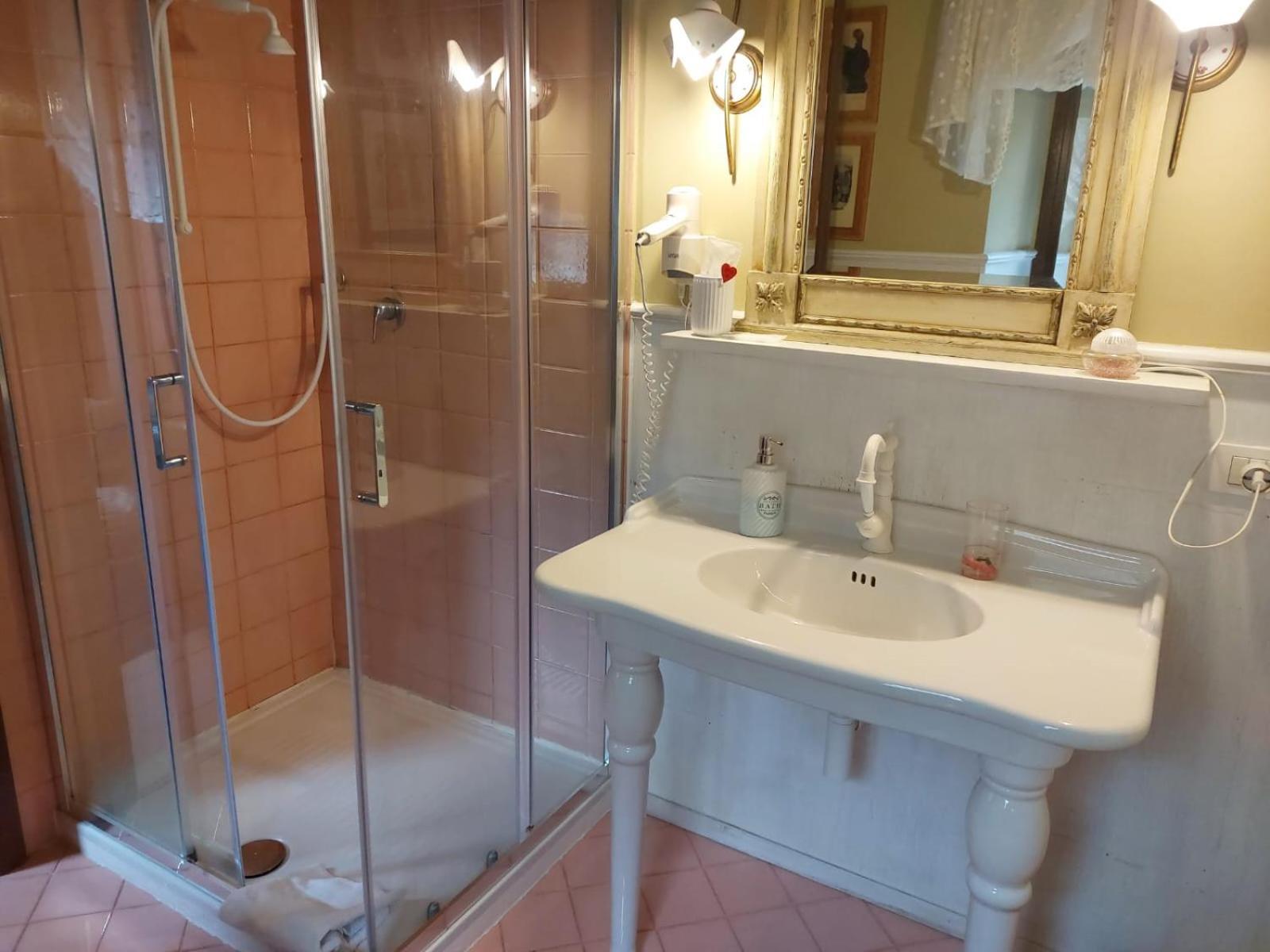Una Franca Camere Di Charme Biella Exterior foto